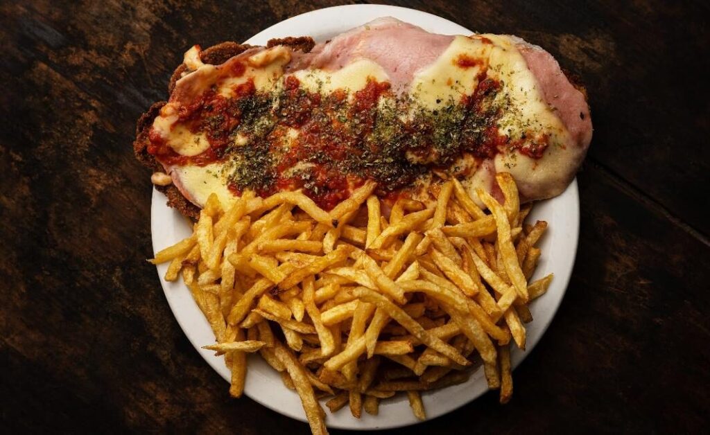 Milanesa napolitana con fritas
